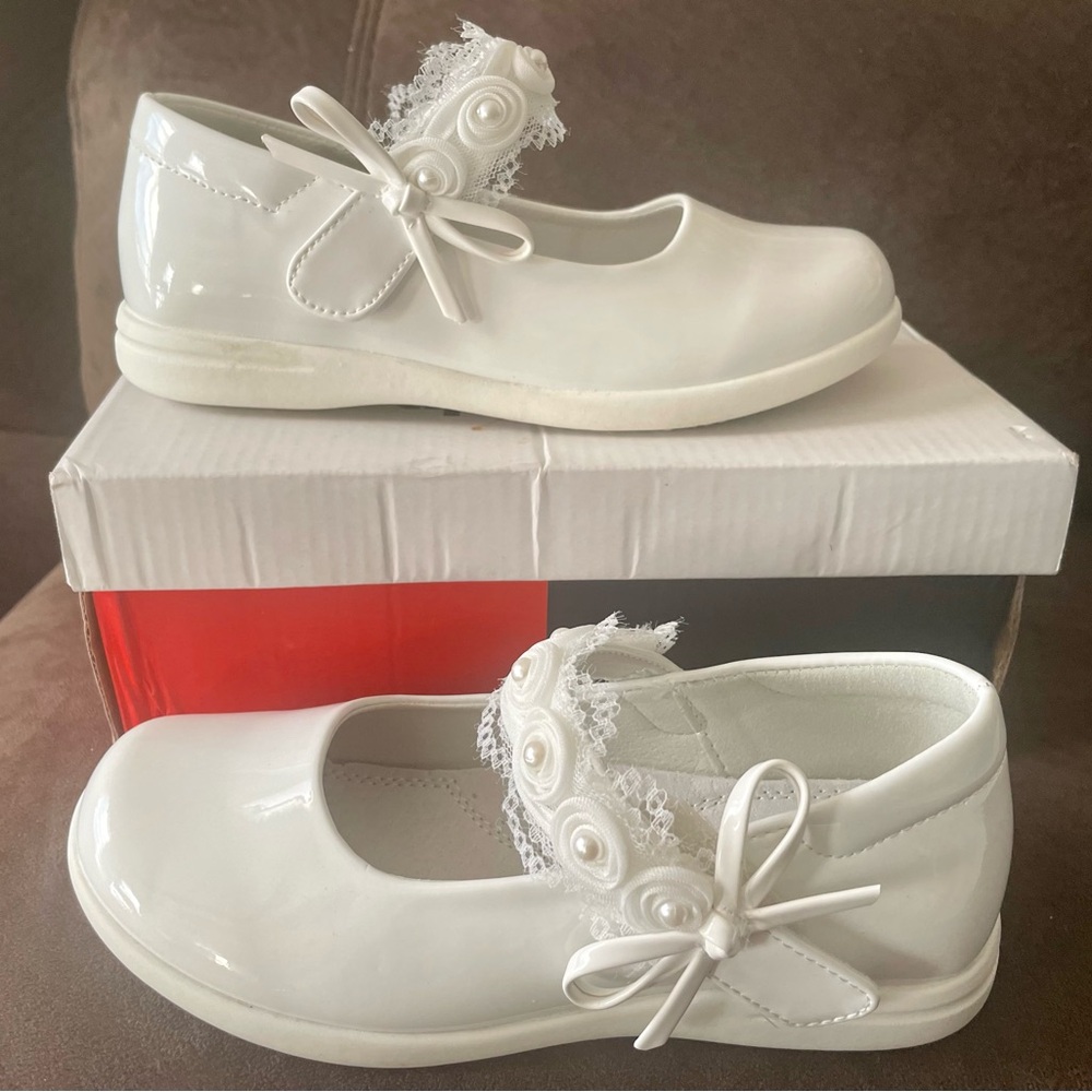 Girls White Dress Shoes